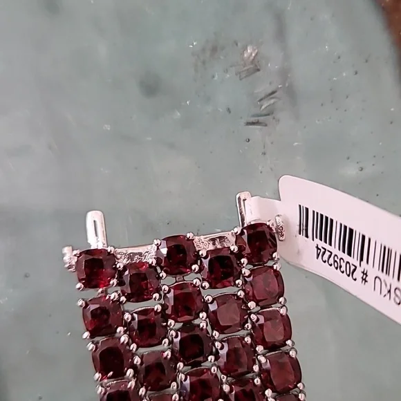 Mozambique Garnet bracelet NWT - Picture 6 of 8